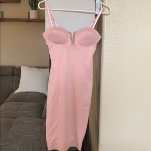 NWT Bodycon Midi Dress ✨